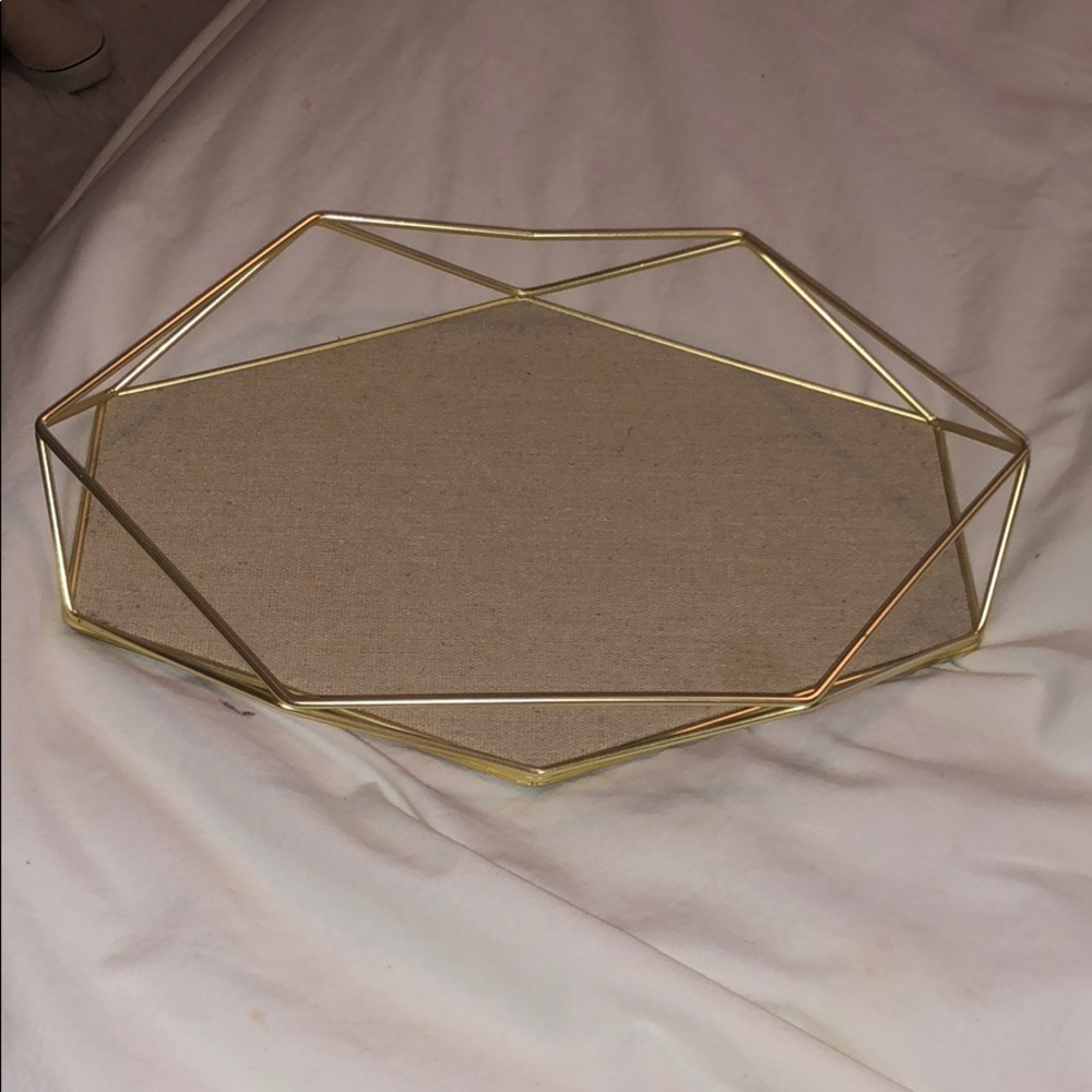 gold jewelry display plate